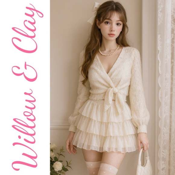 NWT WILLOW AND CLAY FUZZY SEMI SHEER EYELASH SWEATER FAIRYCORE COQUETTE, XS - Picture 1 of 11